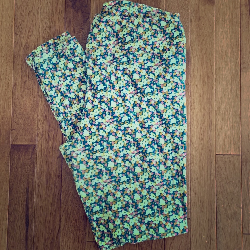 LuLaRoe leggings Tall and Curvy